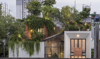 Anh Thơm - Chị Trân nhà quận 2